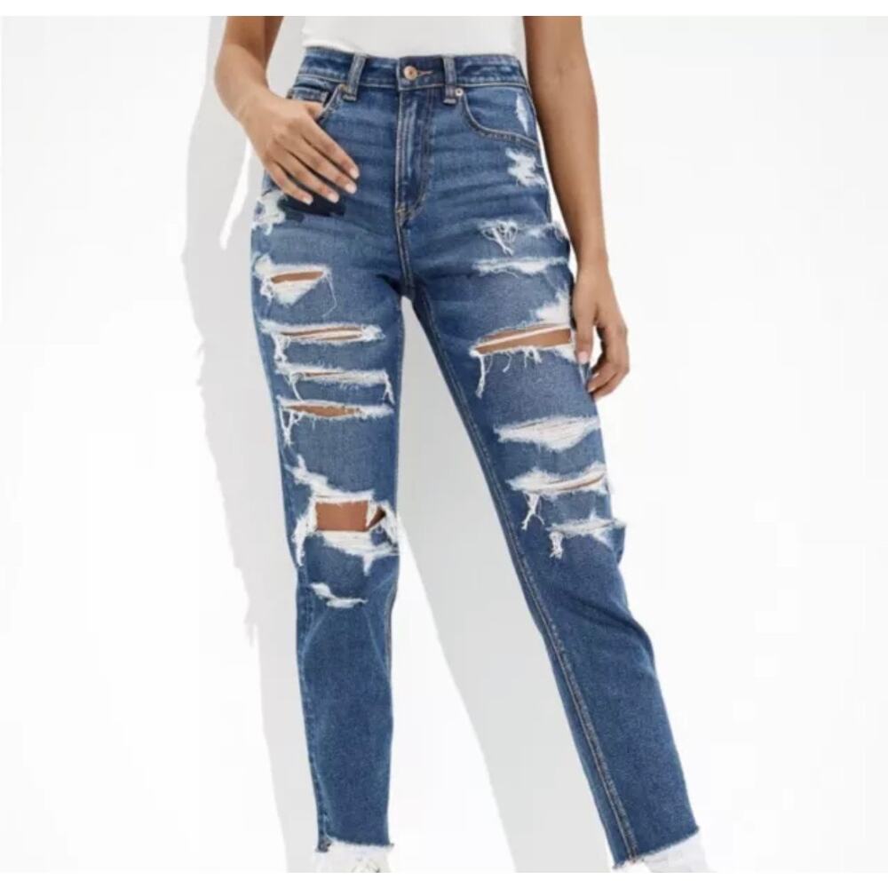 American Eagle Mom Jeans High Rise Straight Leg Ripped Jeans Size 0
